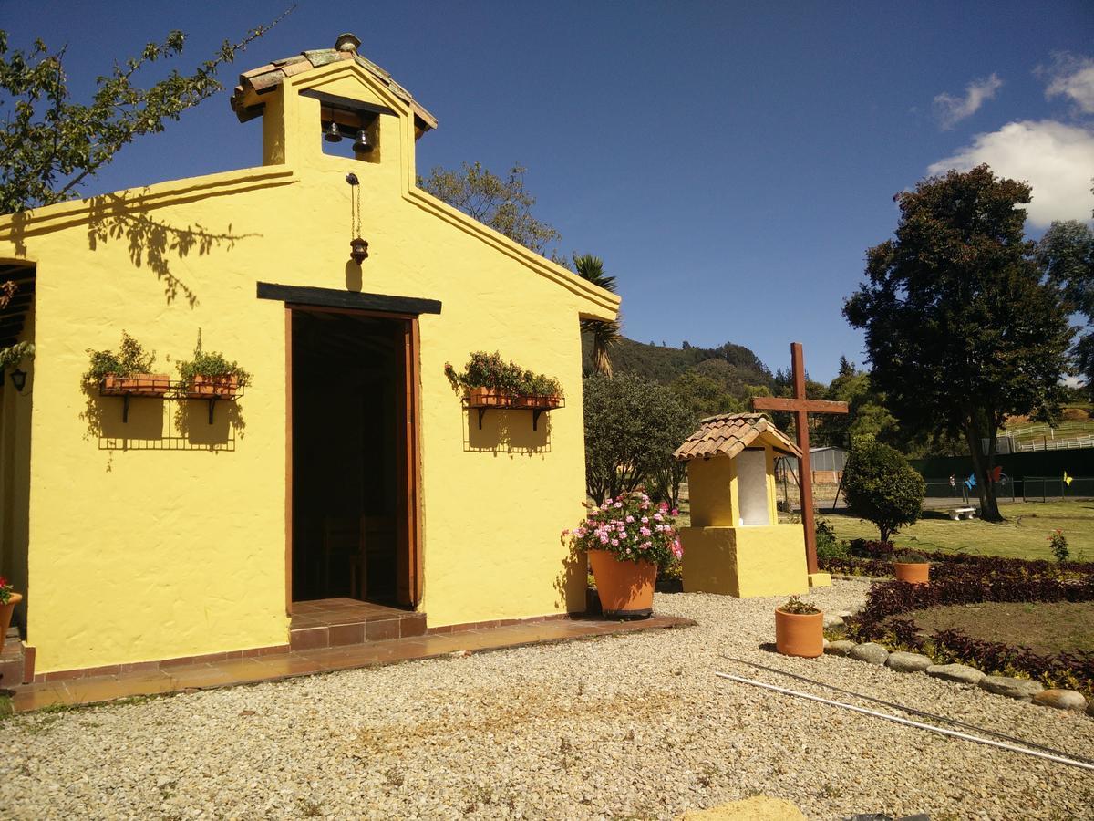 Hotel Campestre Franchesca Tabio Exterior photo